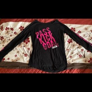 I’m selling a shirt that is perfect for kids